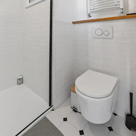 T3 - Luxurious And Modern With 2 Terraces Apartmán *