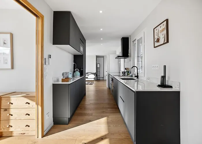 T3 - Luxurious And Modern With 2 Terraces